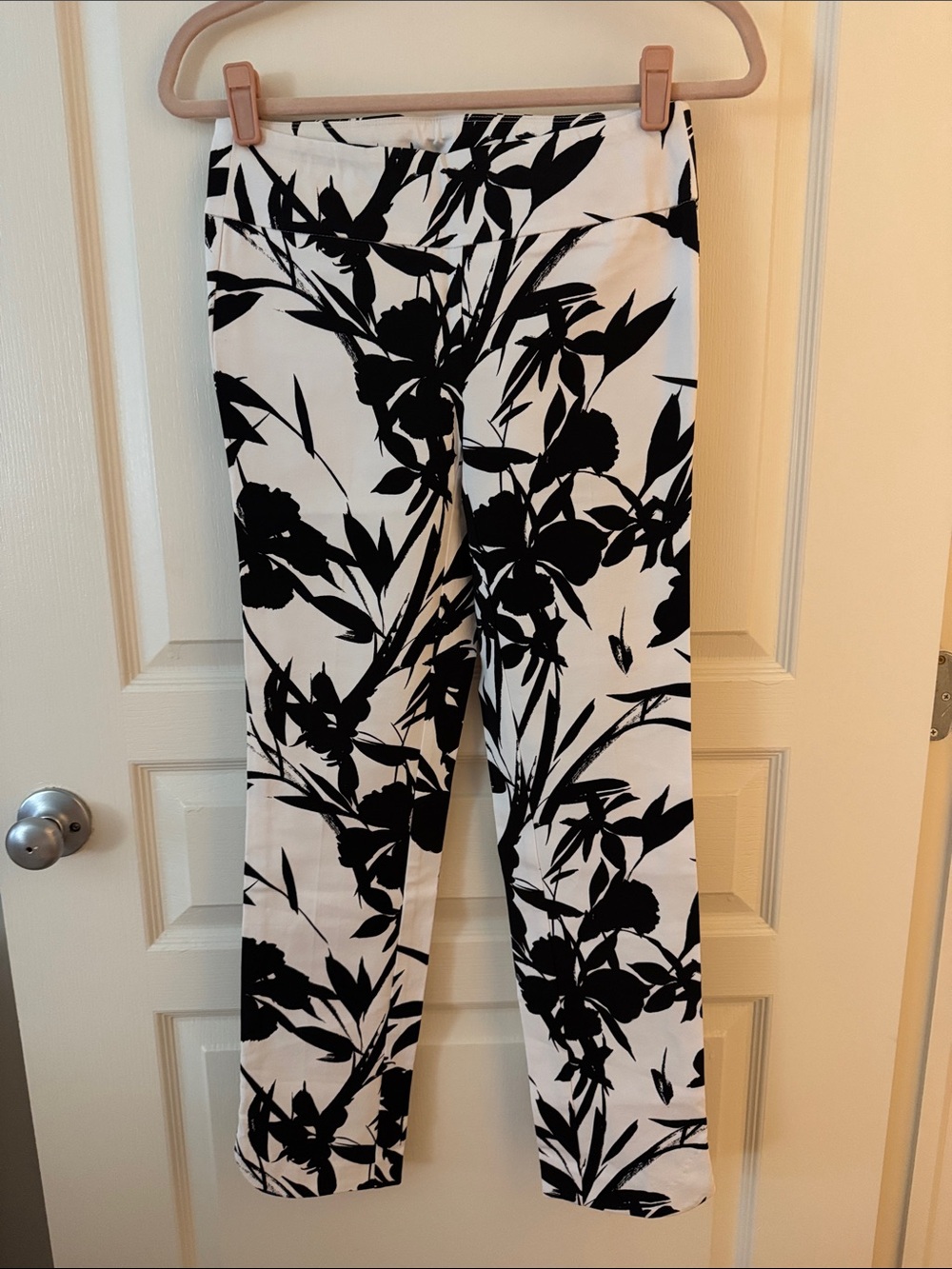 Soft Surroundings Black & White Floral Straight-Leg Pants